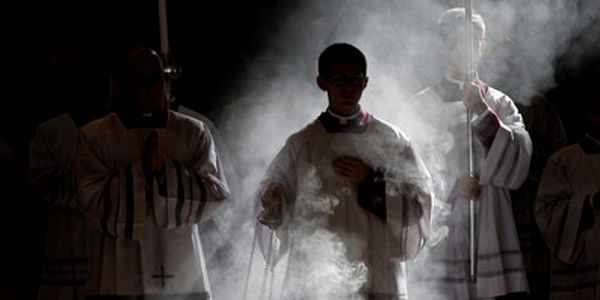 altar-servers-1-600x300-64